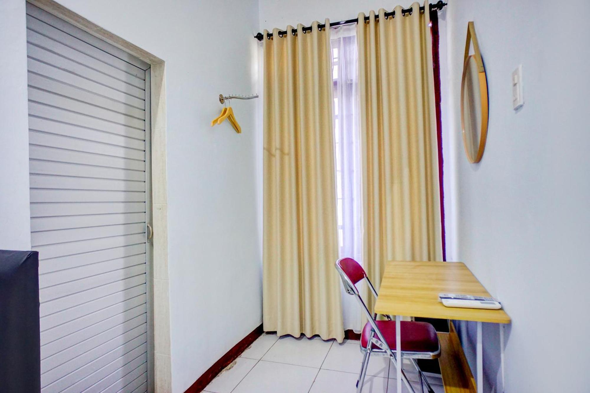 Hotel O Krakatau Near Universitas Muhammadiya Sumatra Utara Umsu Medan Exteriör bild