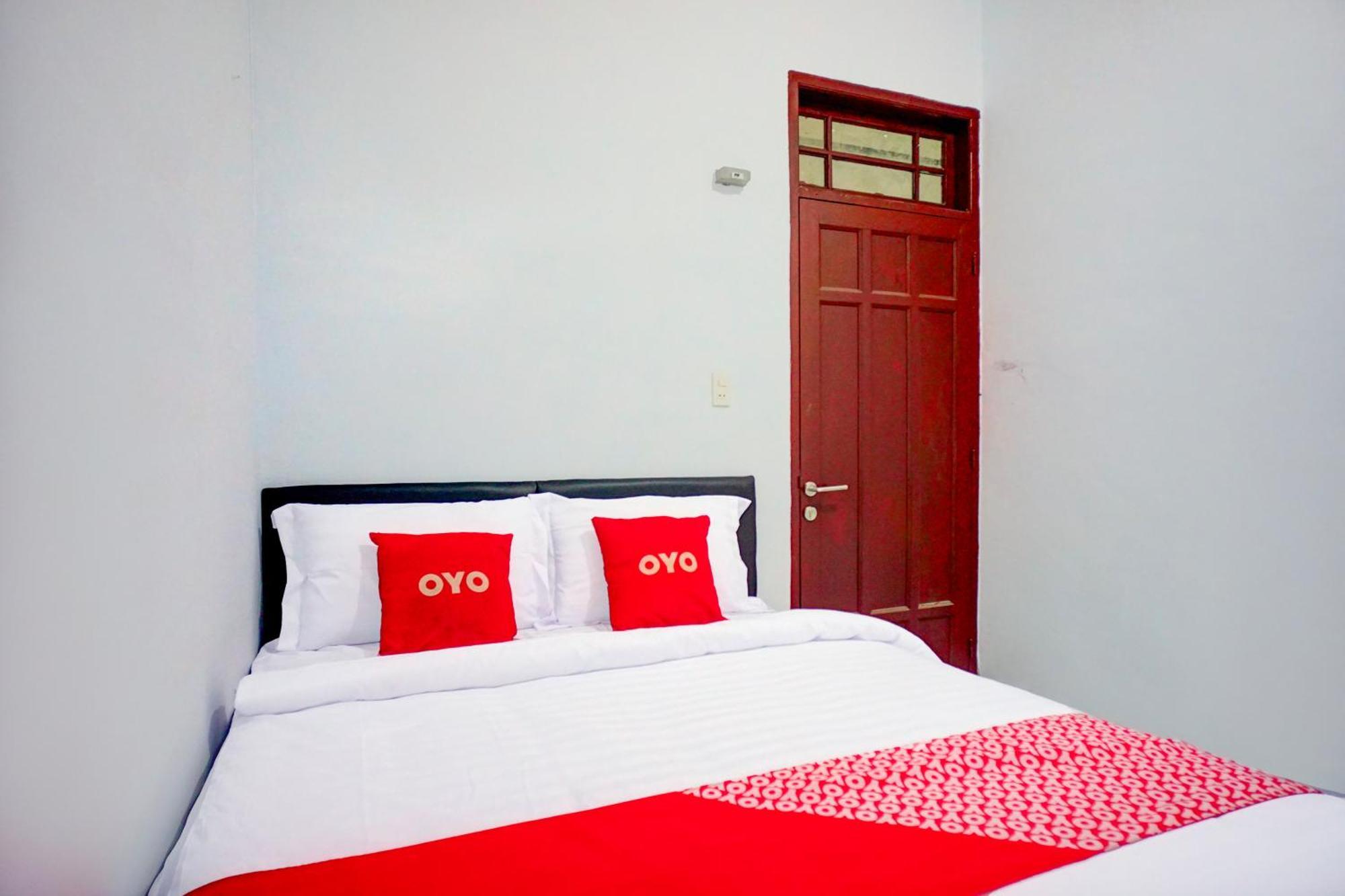 Hotel O Krakatau Near Universitas Muhammadiya Sumatra Utara Umsu Medan Exteriör bild