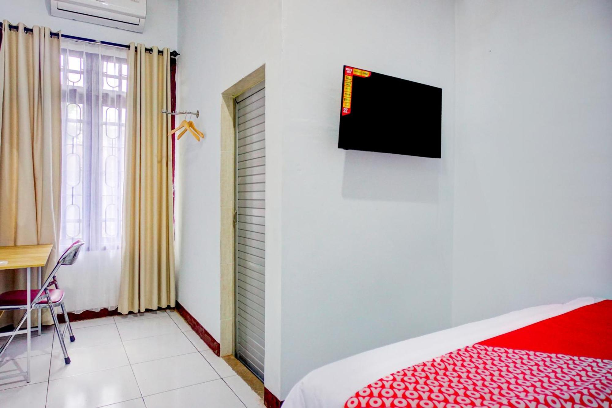 Hotel O Krakatau Near Universitas Muhammadiya Sumatra Utara Umsu Medan Exteriör bild
